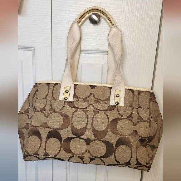 Coach Daisy Signature tote bag - Picture 15 of 16